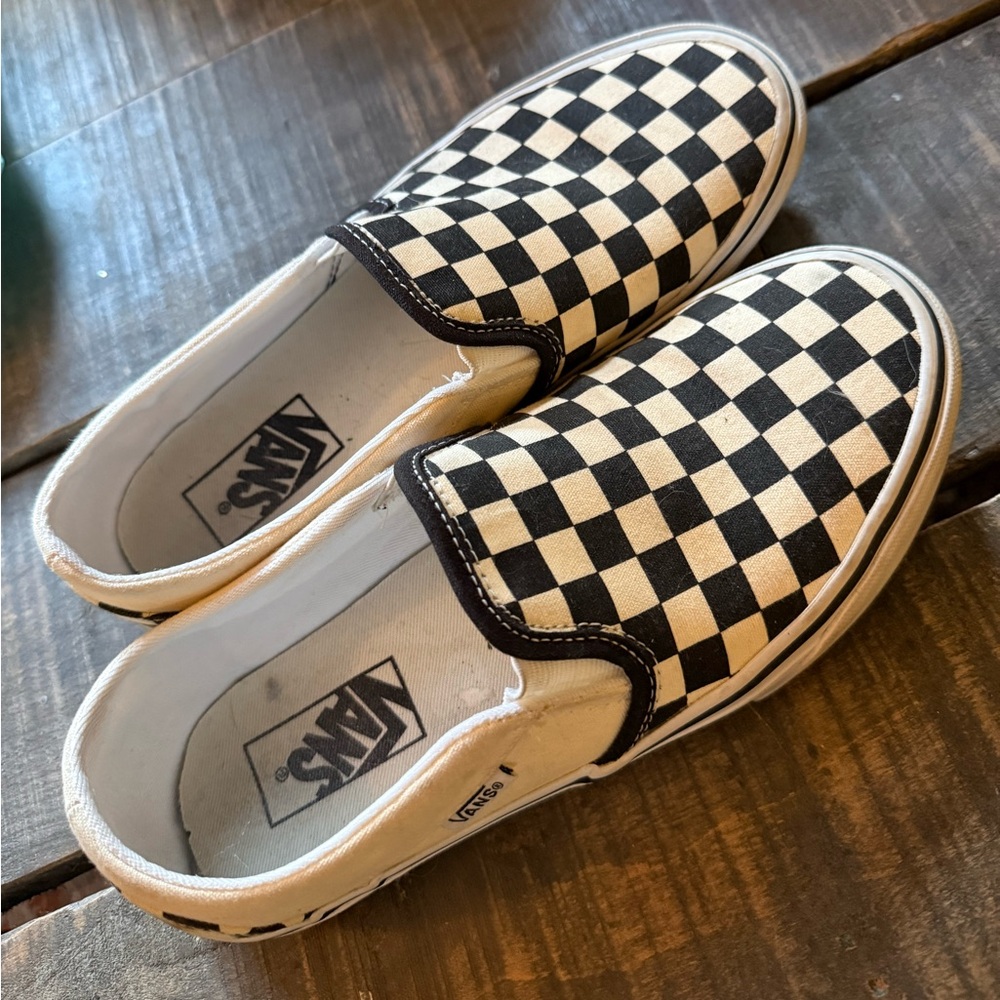 Checkered Vans size 8